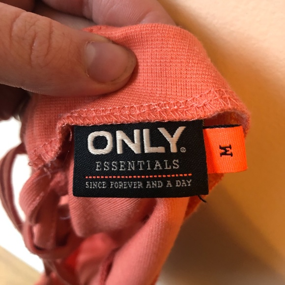 ONLY Essentials Strappy Coral Bralette - Picture 3 of 3